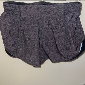 Lululemon Hotty Hot Shorts 4”